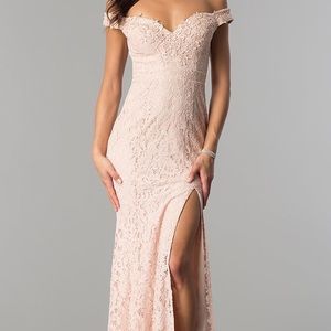 Long Off-the-Shoulder Sweetheart Lace Prom Dress